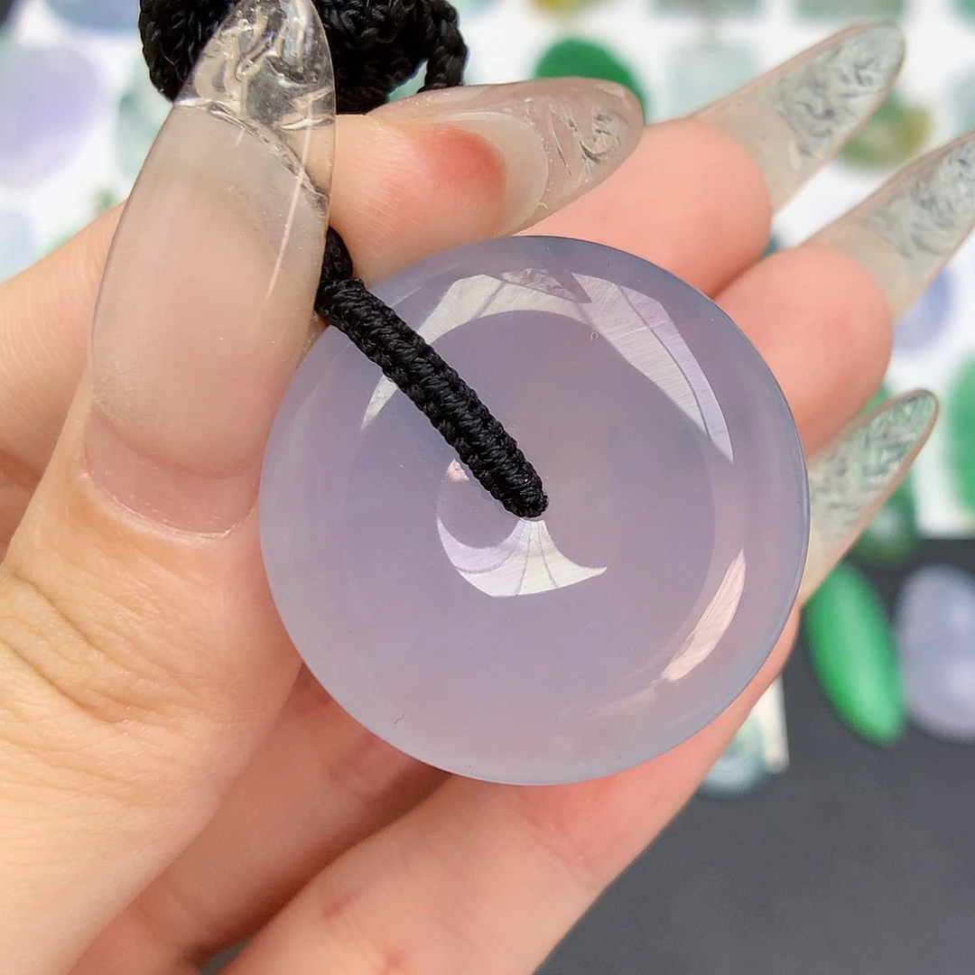 翡翠未镶嵌颈饰平安扣
