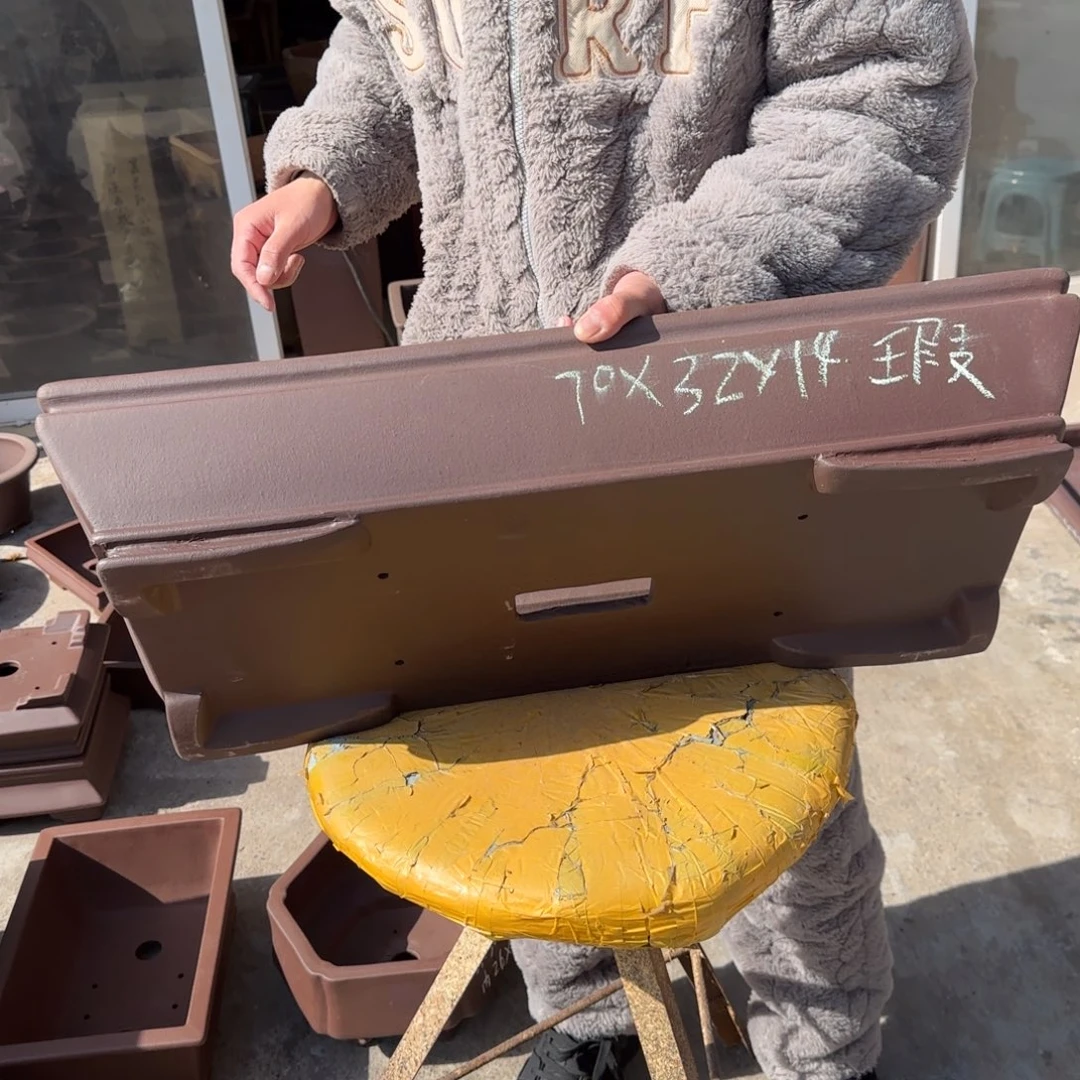 紫砂花盆呜呜呜呜