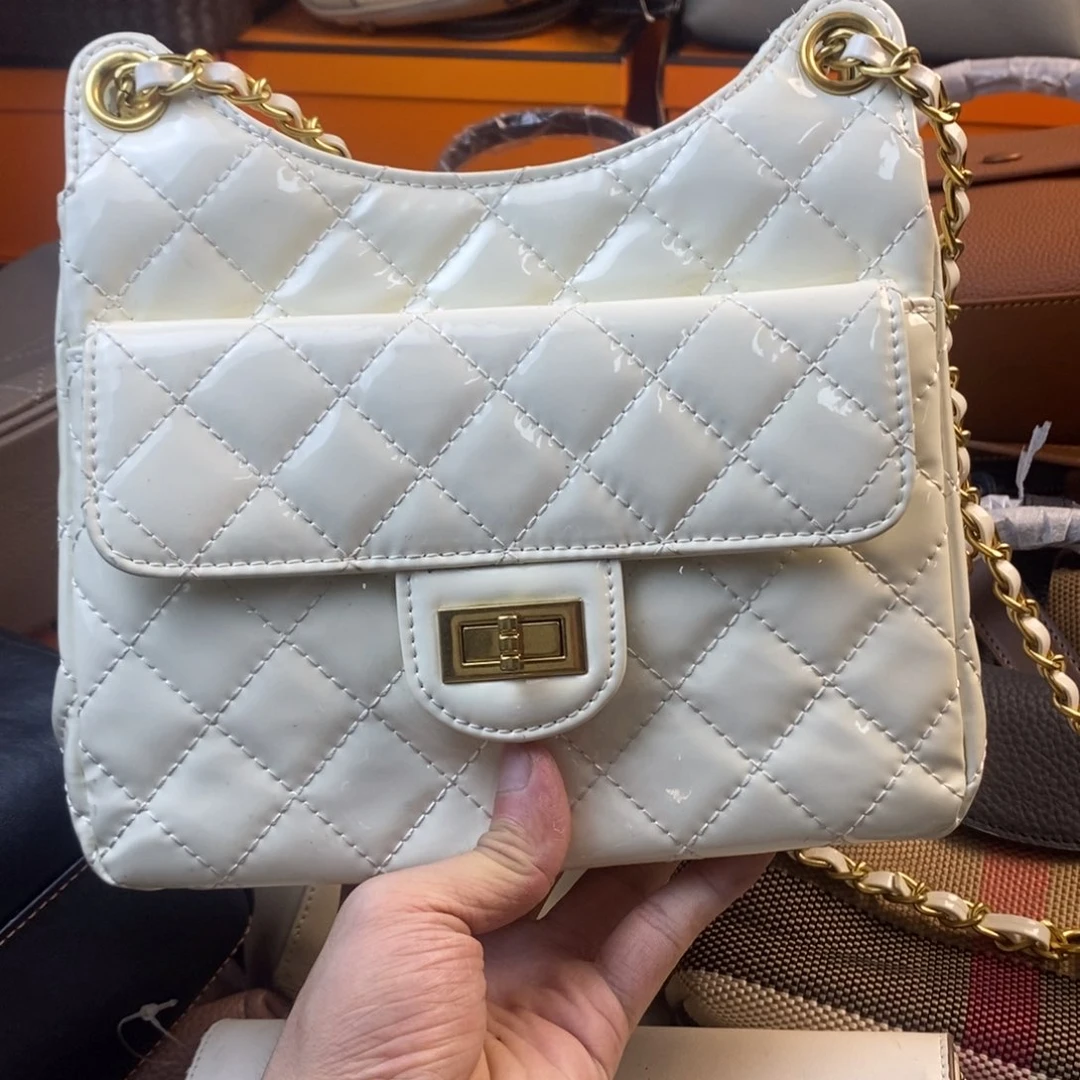 黄牛皮（革）牛皮（革）