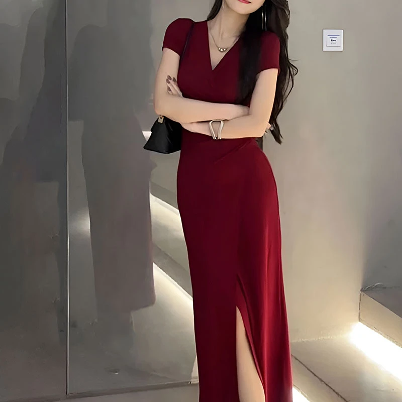 法式漂亮v领开叉显瘦连衣裙女2025新款夏季包臀性感独特短袖长裙