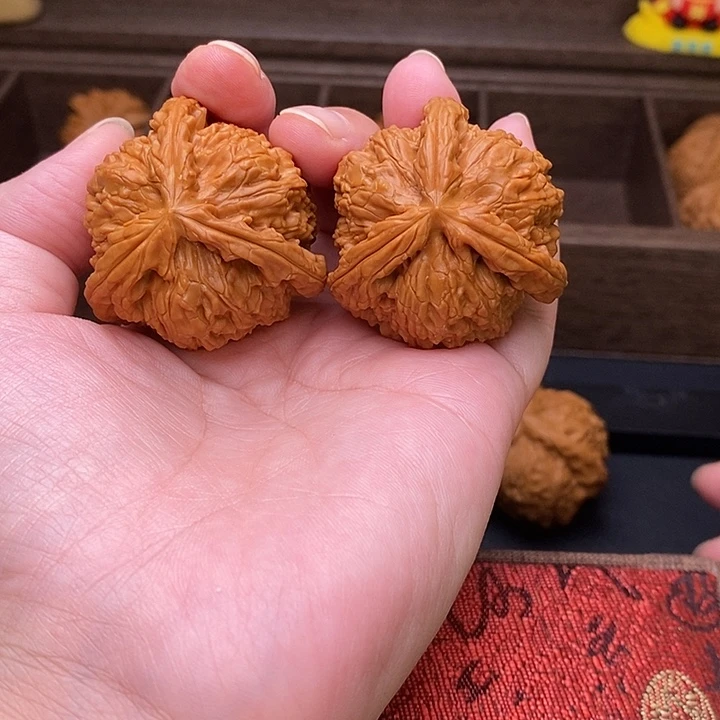 ****&把件文玩核桃白奔