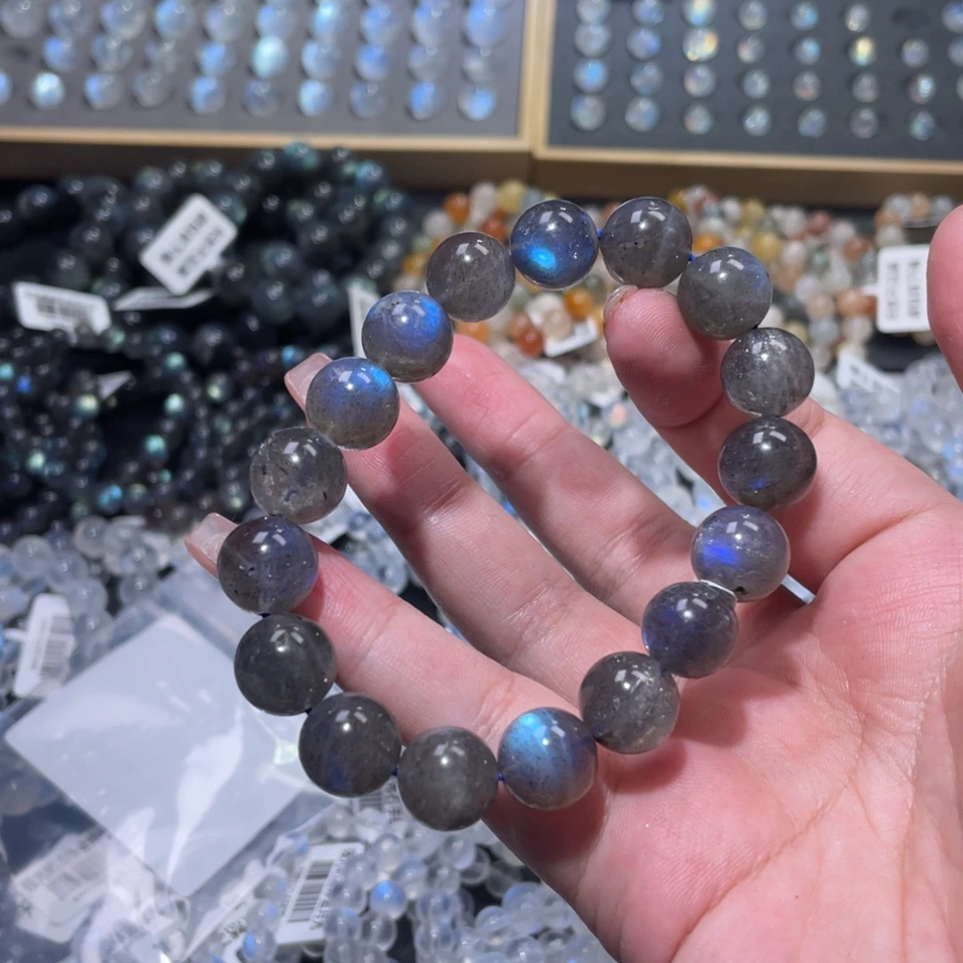 杨***a手链未镶嵌长石马岛黑体蓝光拉长石手链12mm