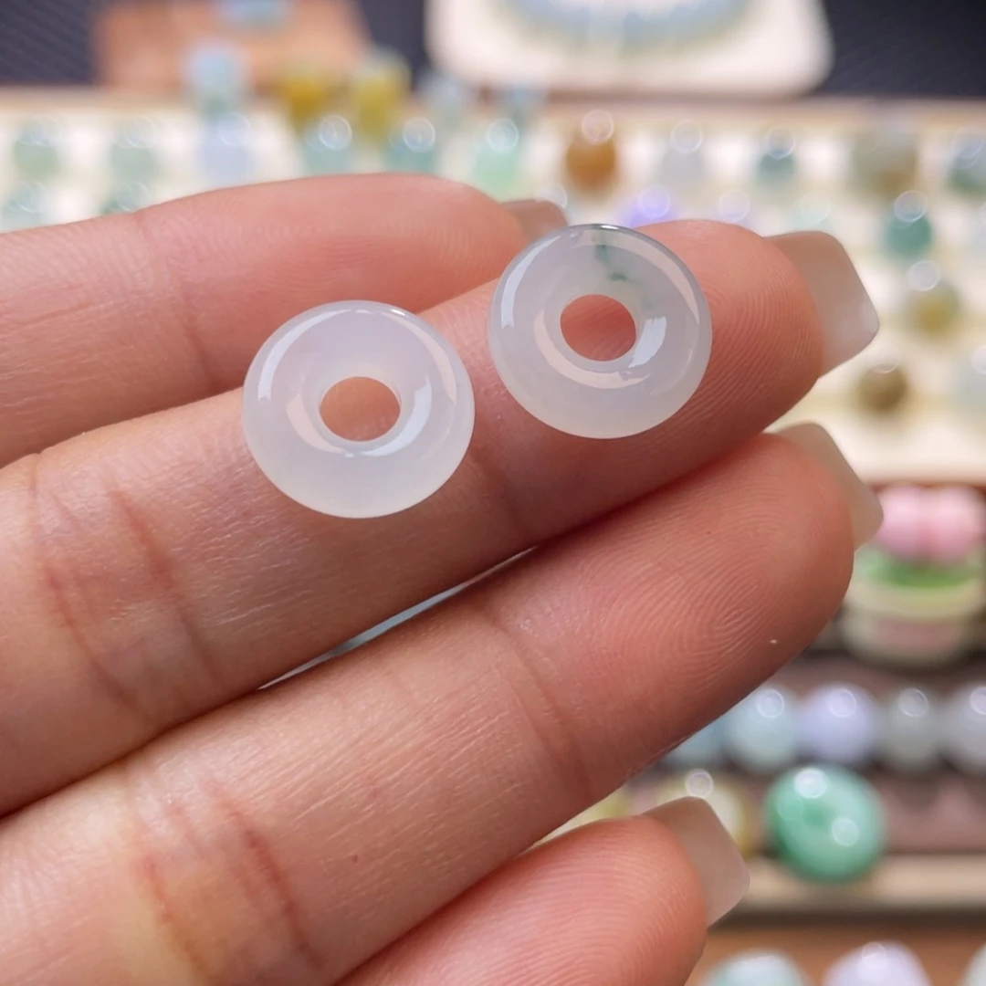 翡翠散珠甜甜圈 多样性选一颗发 直径11.8mm