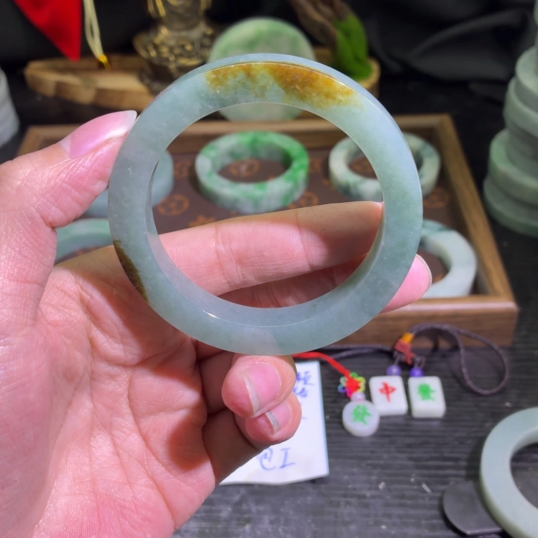 定制翡翠未镶嵌天然翡翠A货毛胚手镯定制