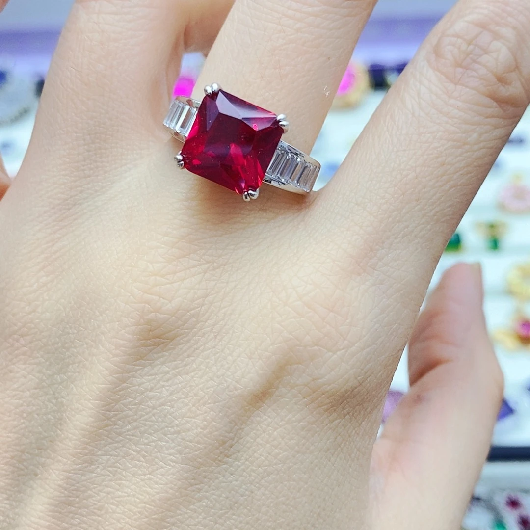 未镶嵌戒指红宝石