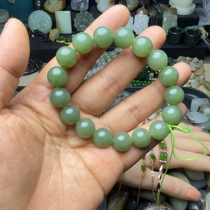 和田玉未镶嵌珠宝奇石