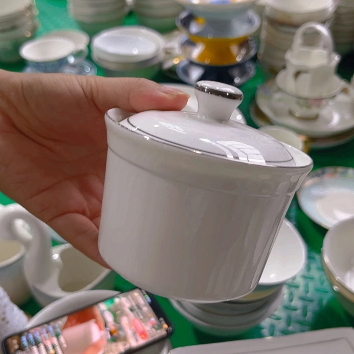 瓷片炖盅二个哇塞