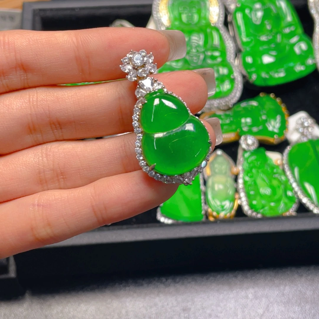 翡翠未镶嵌吊坠(不含链)