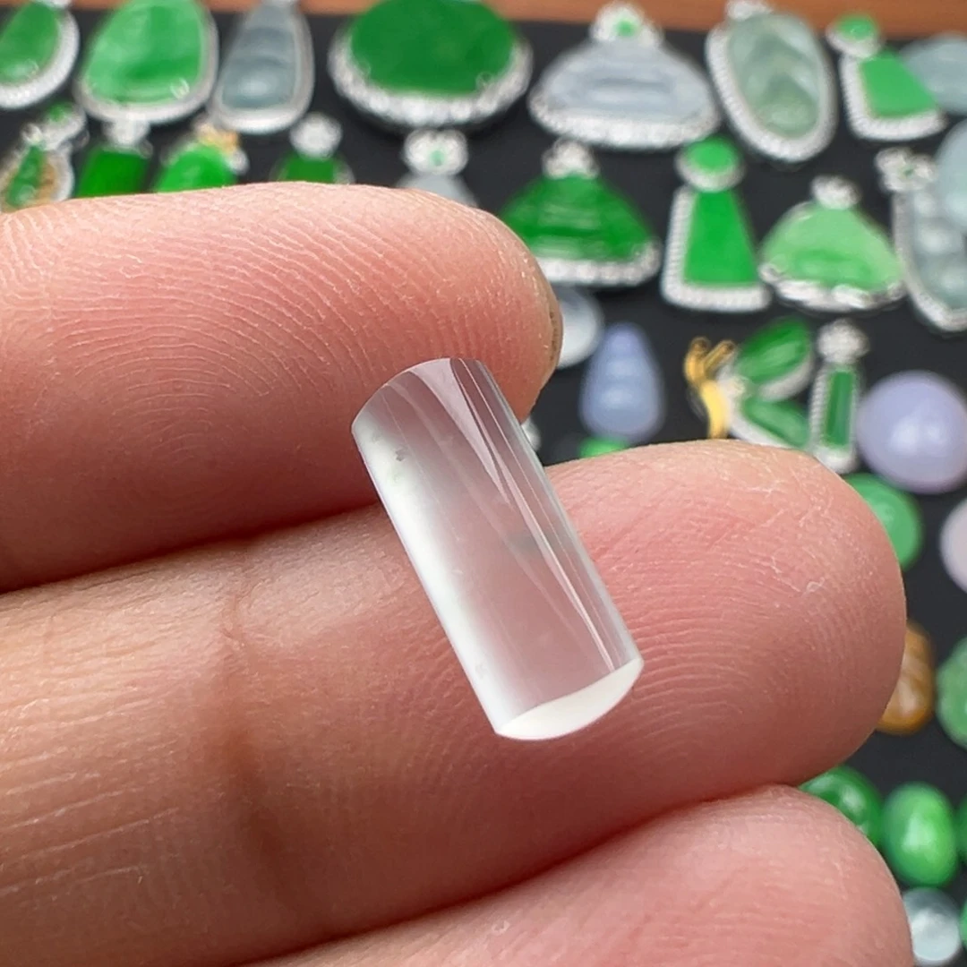 翡翠未镶嵌颈饰马鞍12