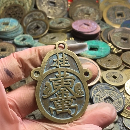 紫***临铜现代仿制工艺品