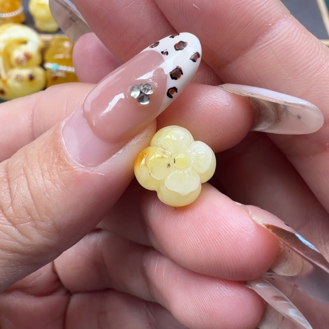 琥珀未镶嵌裸石蜜蜡