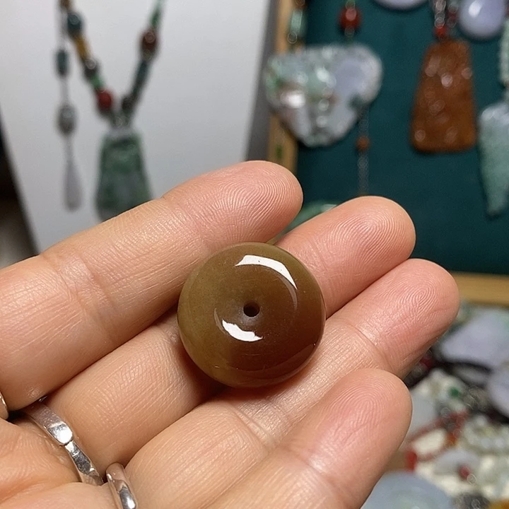 吊坠(赠链)未镶嵌翡翠