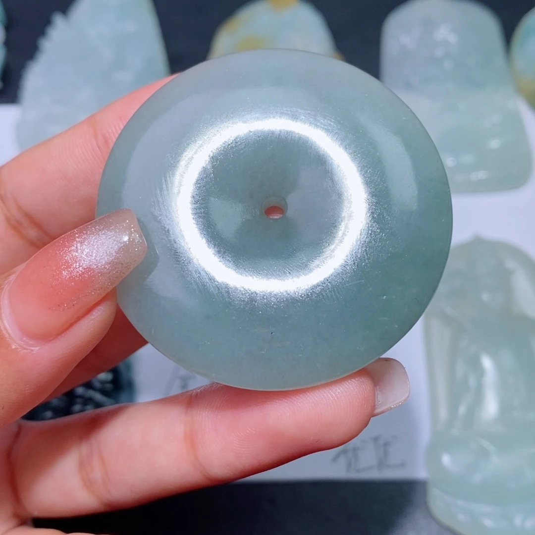 定制翡翠吊坠未镶嵌