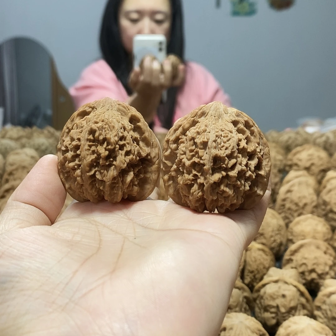 心***️文玩核桃吊坠满天星41磕