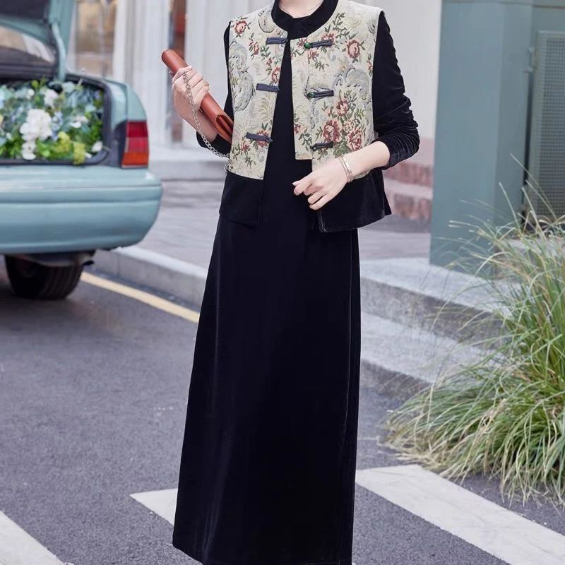 新中式国风马甲套装女春秋新款超好看高级感丝绒连衣裙两件套T809