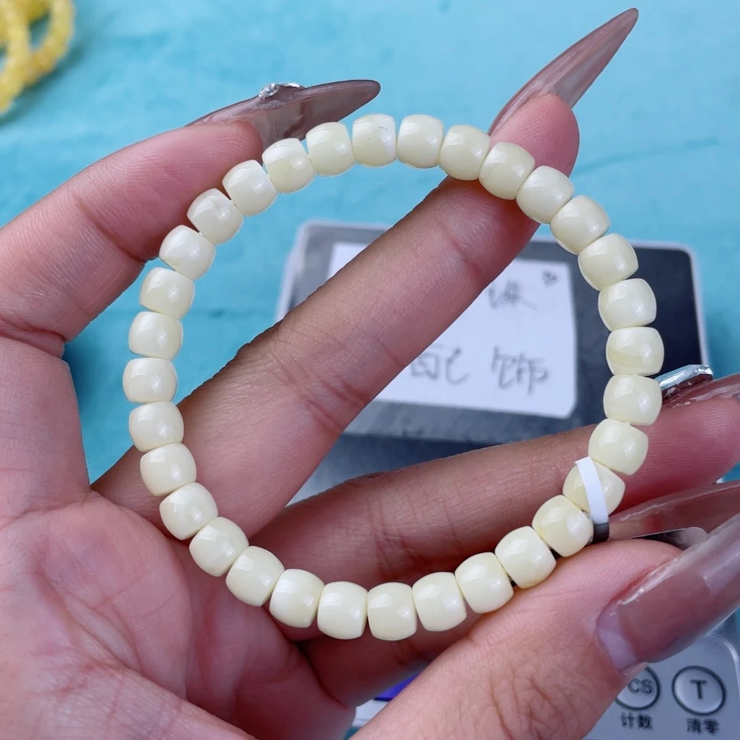 蜜蜡裸石未镶嵌蜜蜡53