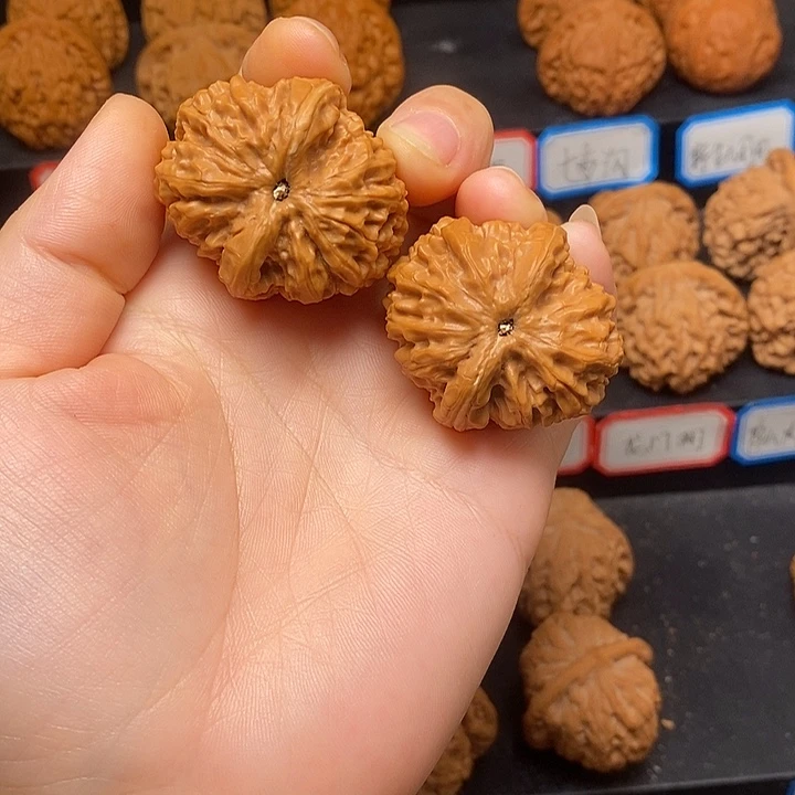 文玩核桃把件A****๑天眼