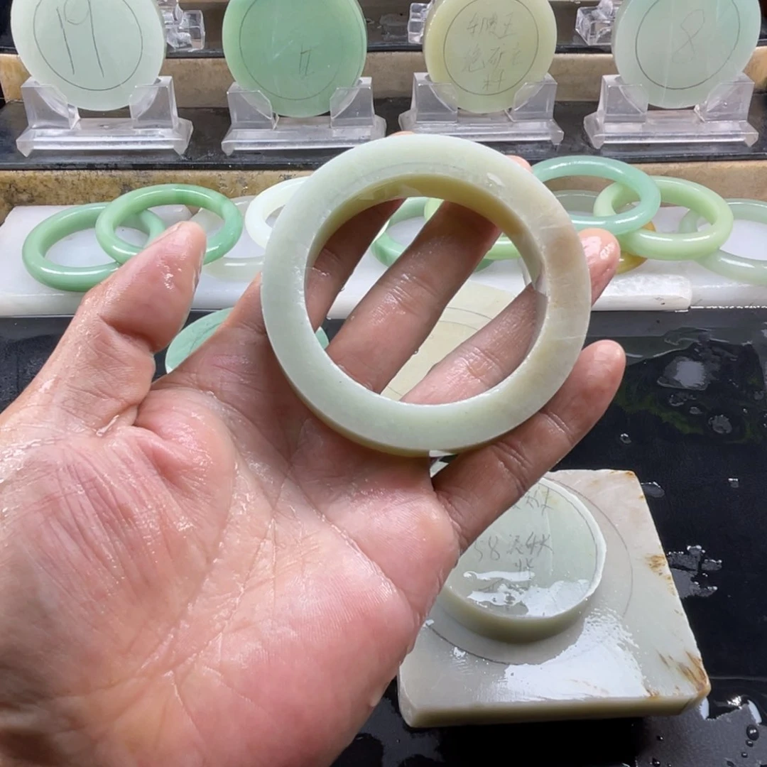 【闪购商品】定制石英质玉天***丽加工定制