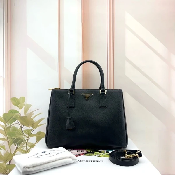 普拉达/包包/95新/250308CY0039/C533635791