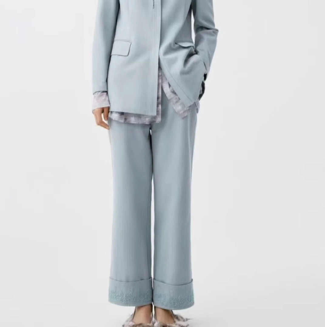 【张羽推荐】LAMAISONJADE 玉琼浅蓝色牛仔小直筒裤