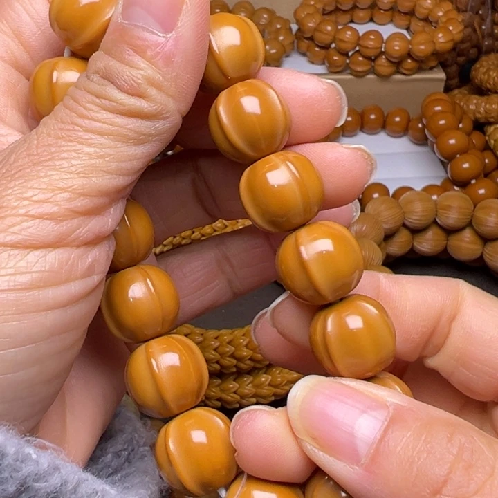 吊坠橄榄核聚宝盆