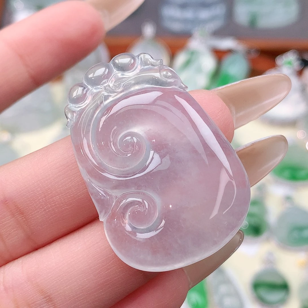 颈饰未镶嵌翡翠如意