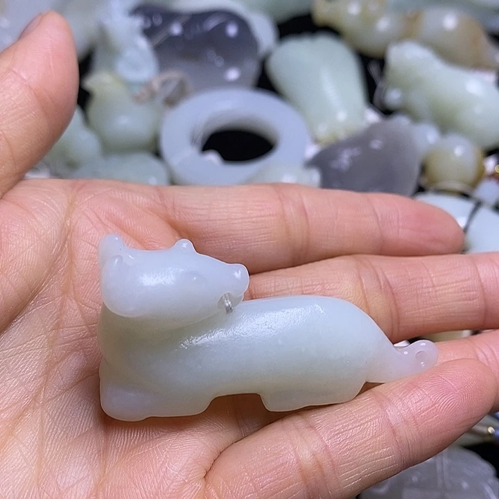 和田玉未镶嵌挂件