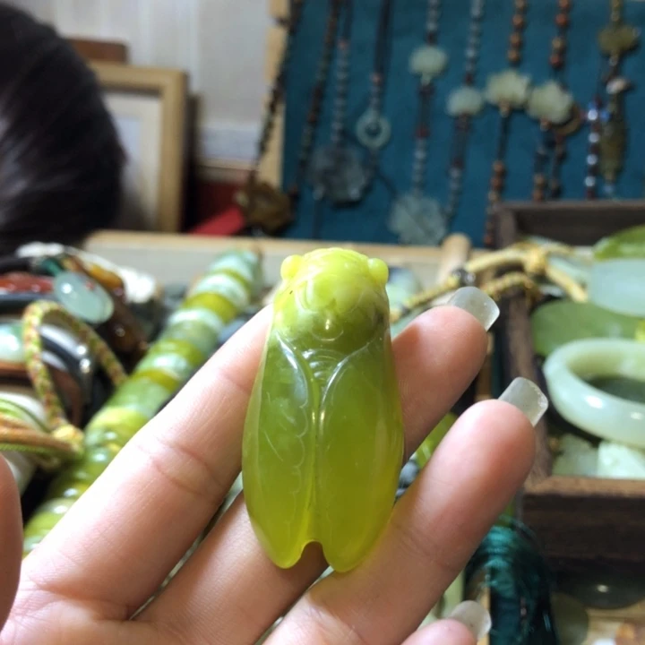岫玉未镶嵌岫玉手持