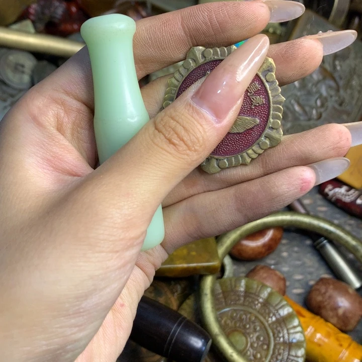 爱***！瓷片吧里没有什么比自己