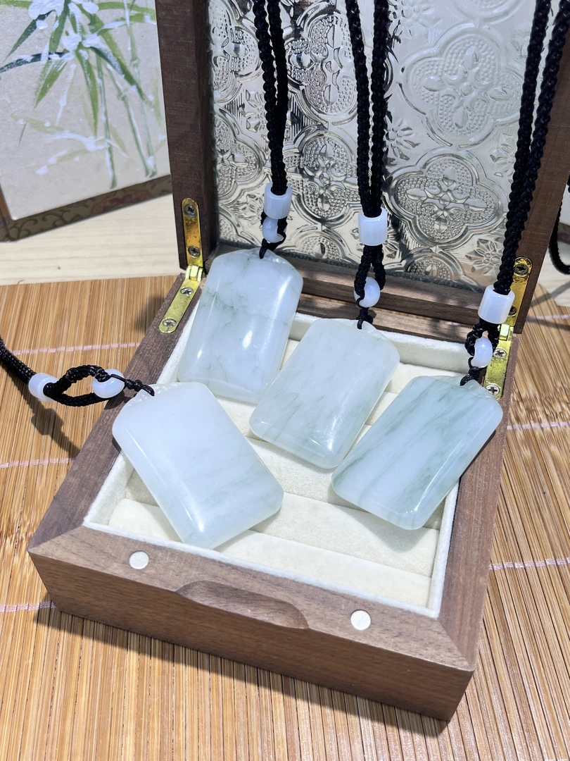 【天山翠无事牌牌头gc】高端天然冰底飘翠小牌头显大气【多样性发一】