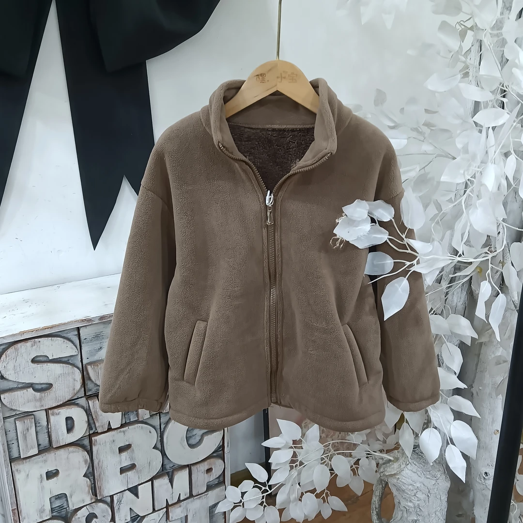 W016咖色加绒奥利绒外套