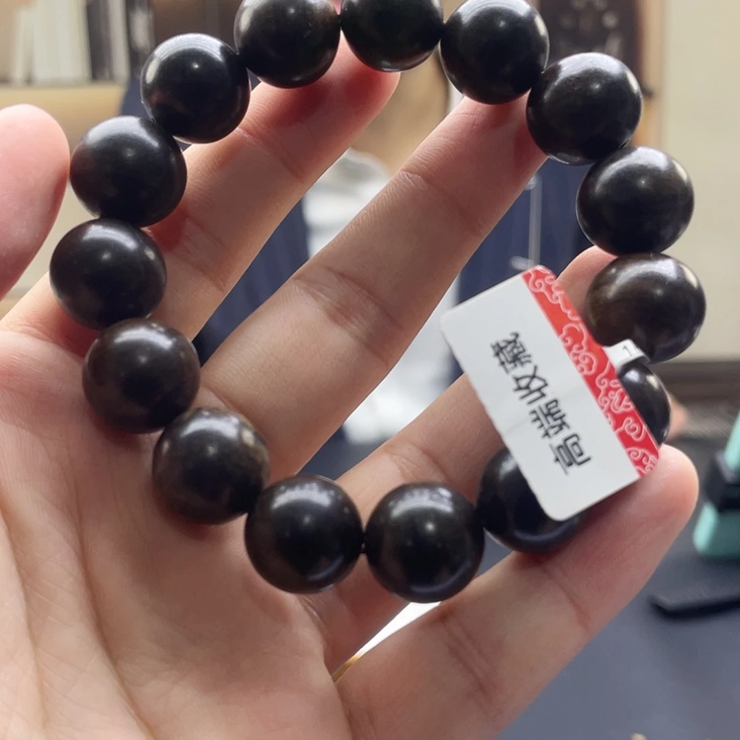 大叶紫檀（黑酸枝木类）