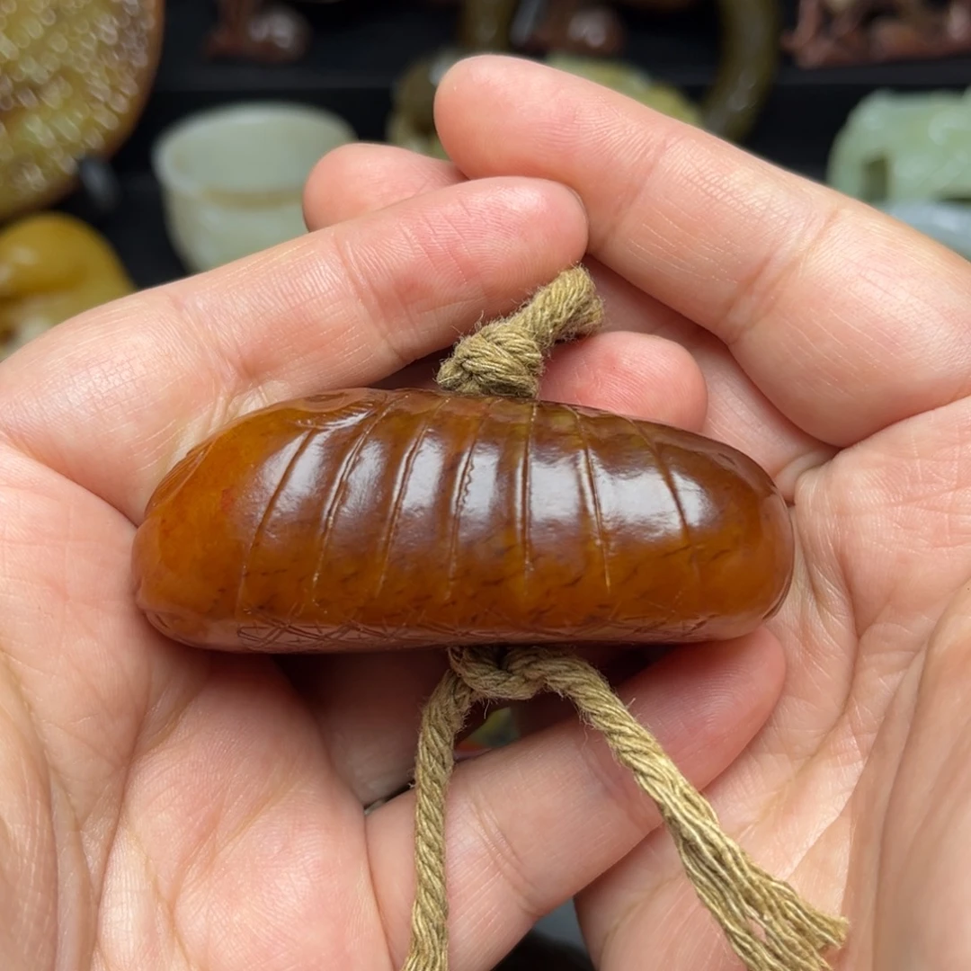 和田玉把件未镶嵌盖****斯