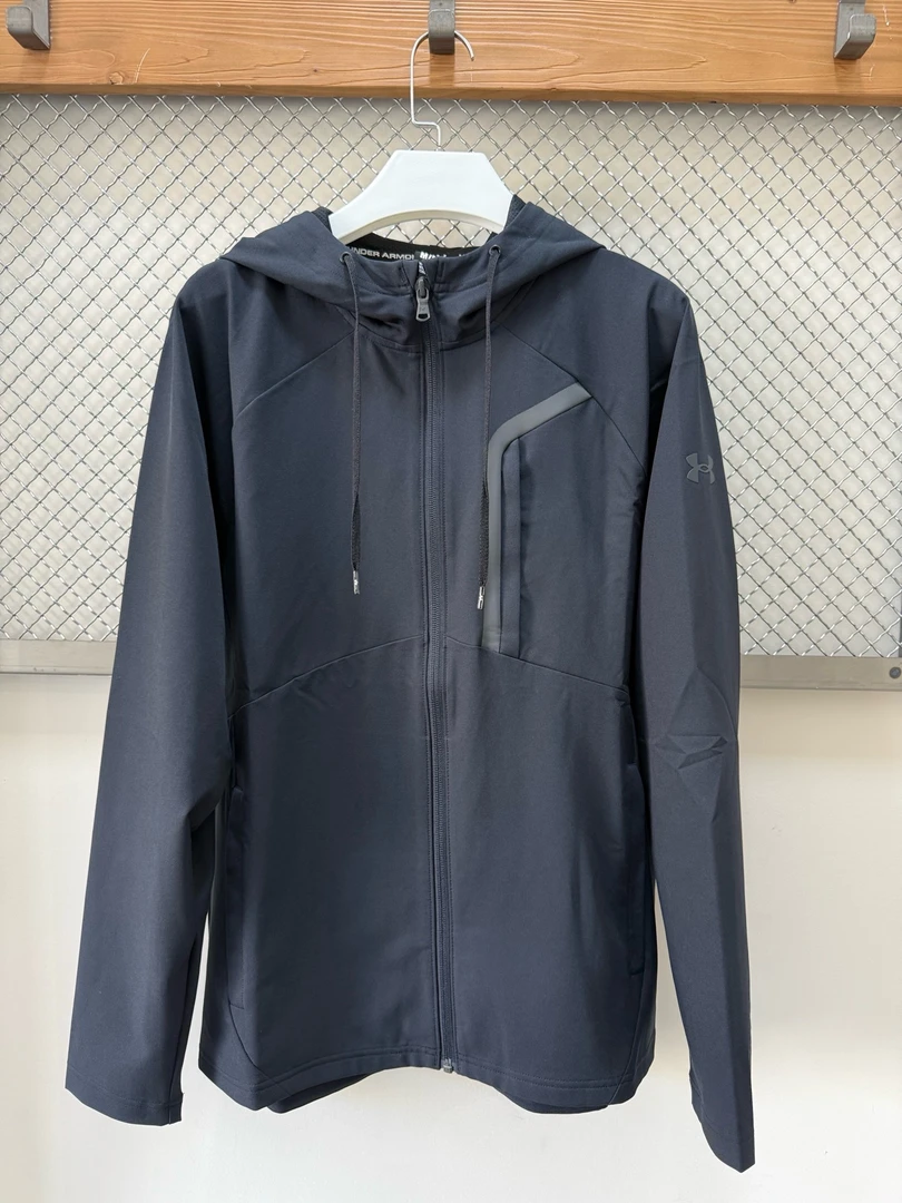 安德玛UA男款跑步训练速干梭织连帽开衫外套