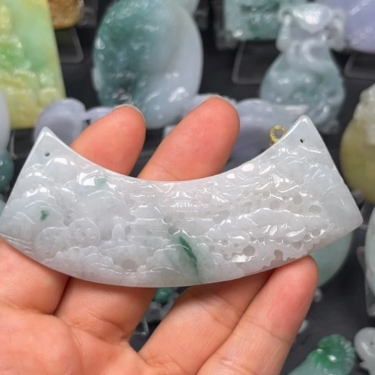 翡翠未镶嵌颈饰翡翠