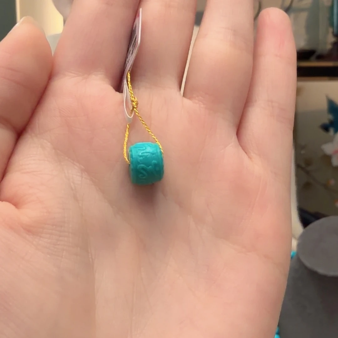 绿松石未镶嵌颈饰