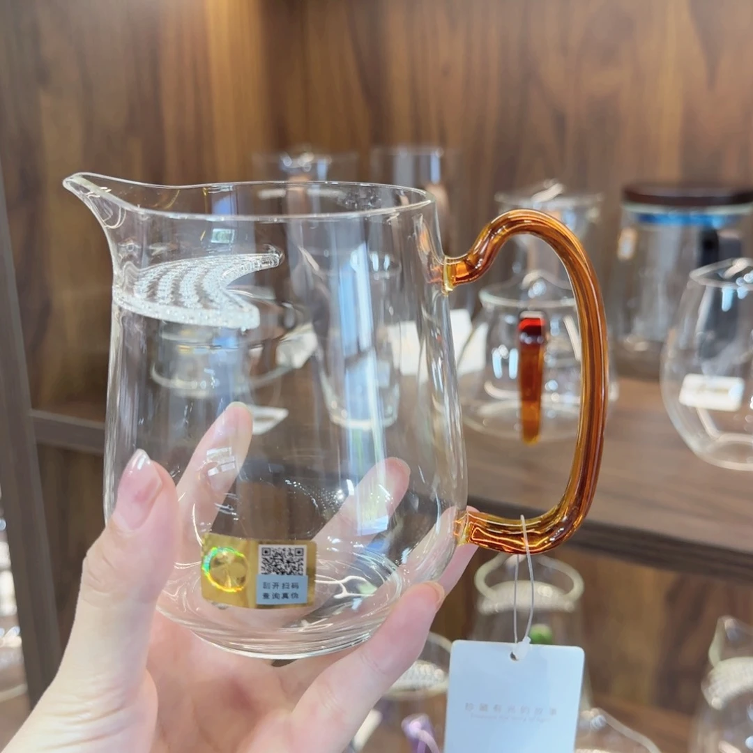 禾器然琥珀色。。。