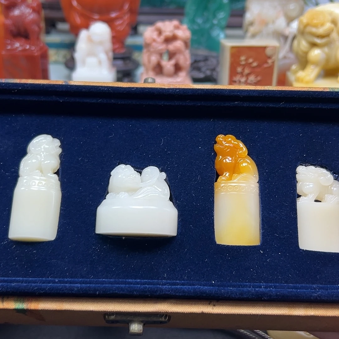 雨***荷寿山石印章雕刻工艺