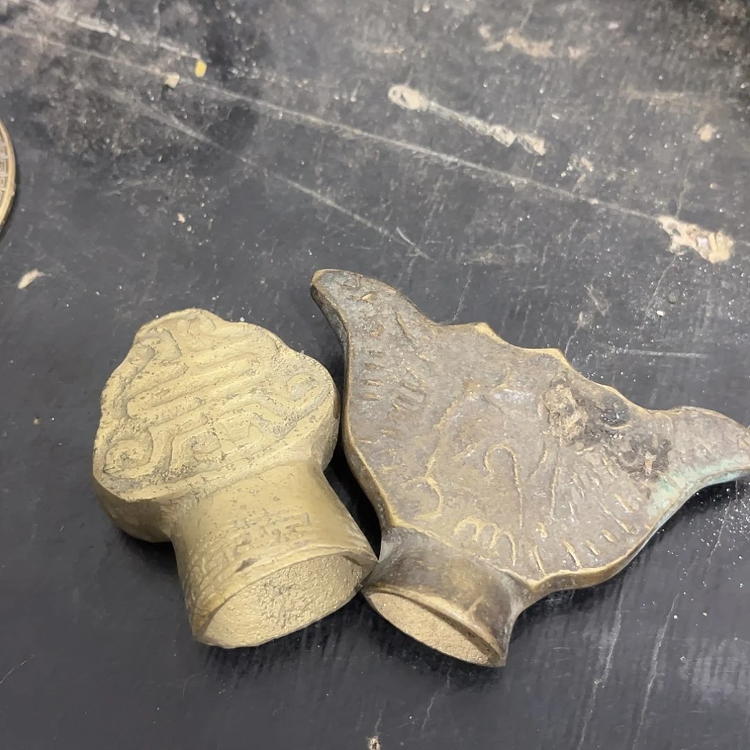 江***恶闪电购铜摆件工艺品