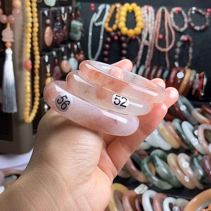 馨***玉未镶嵌手镯石英质玉