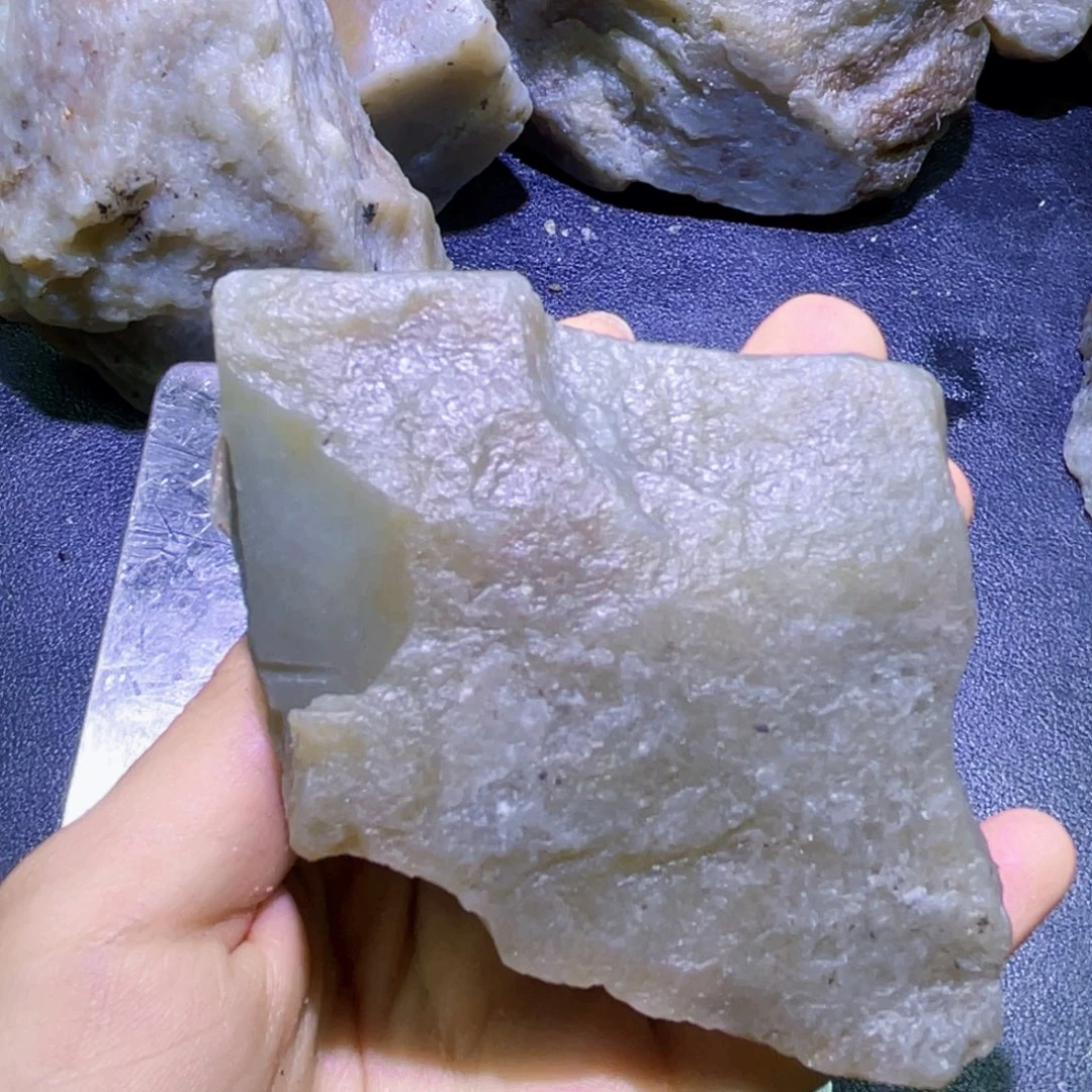 未镶嵌和田玉珠宝半成品