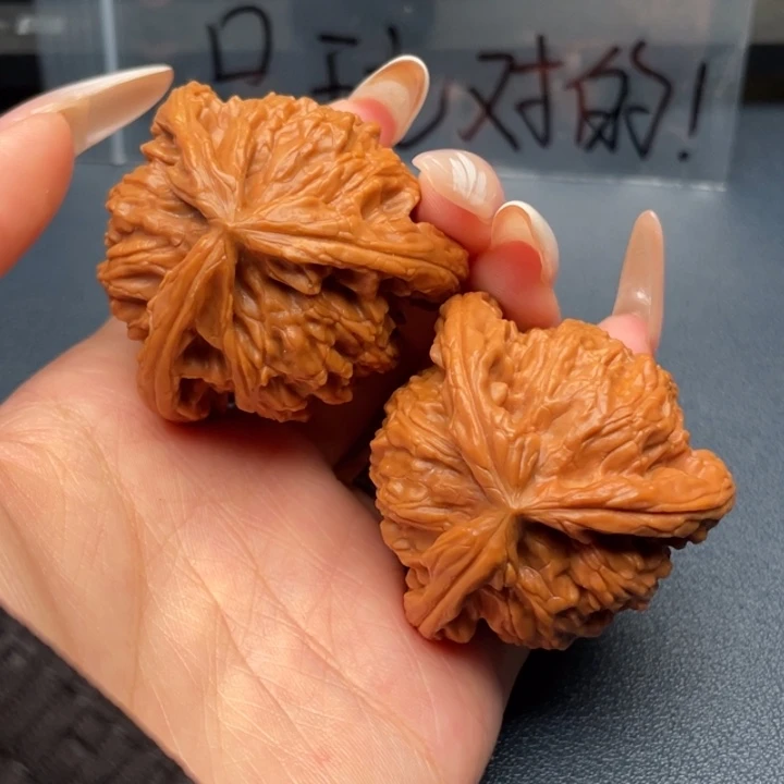 盛***璃吊坠文玩核桃白狮子