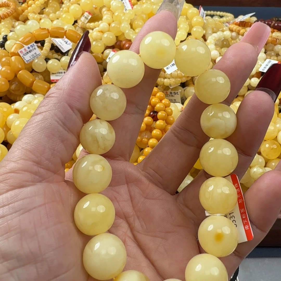 未镶嵌琥珀珠宝奇石