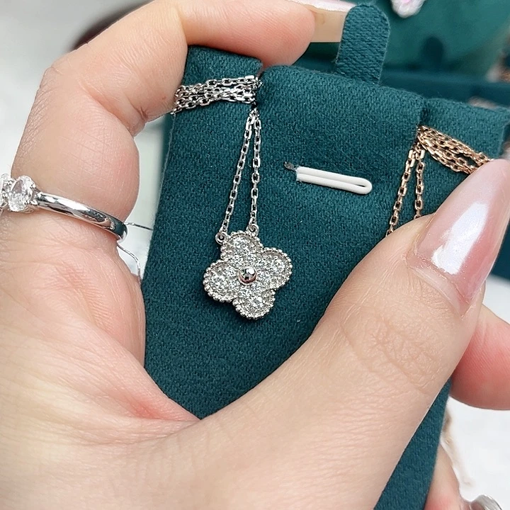 实验室培育钻石18K金镶嵌