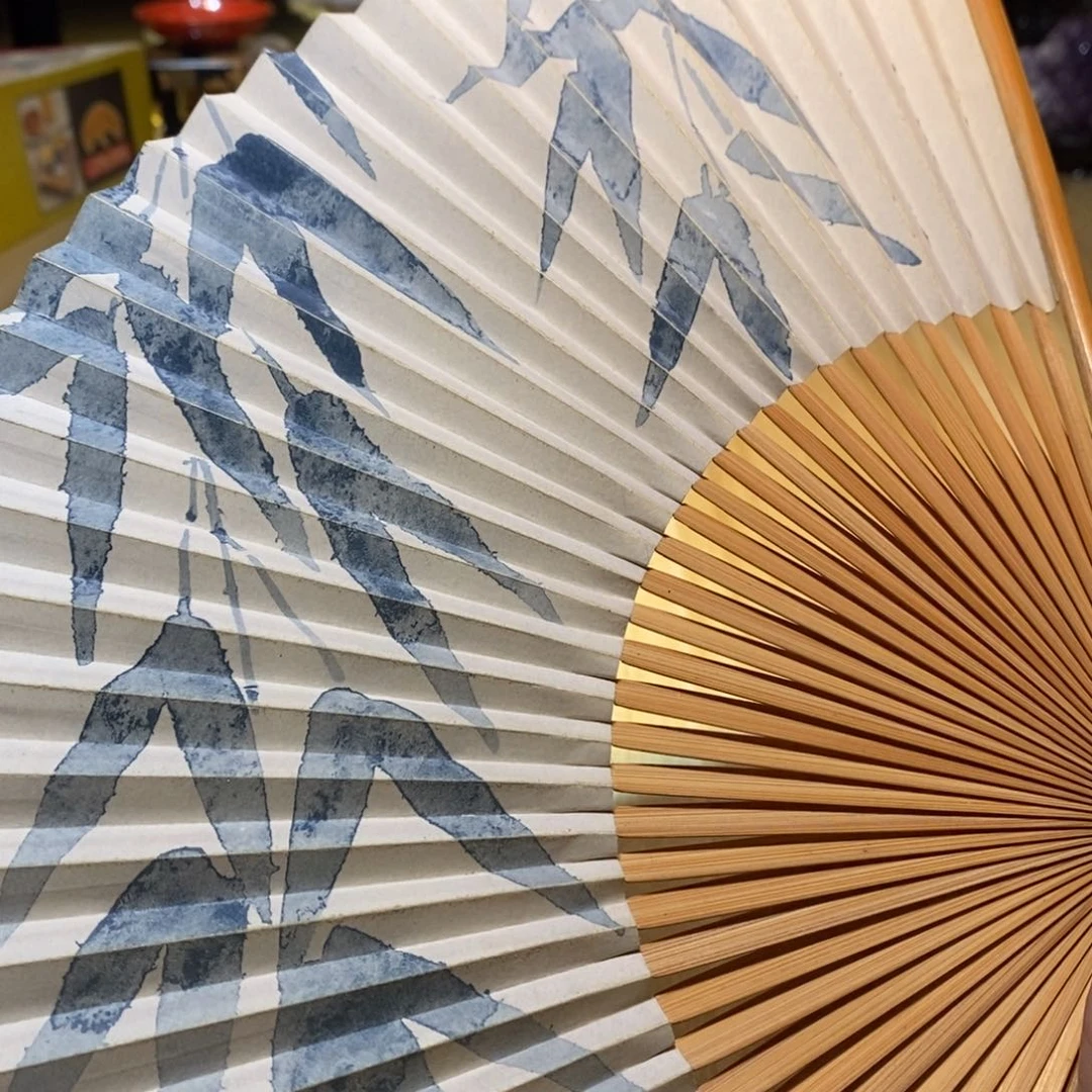 静**在易雅集工艺品有限公司