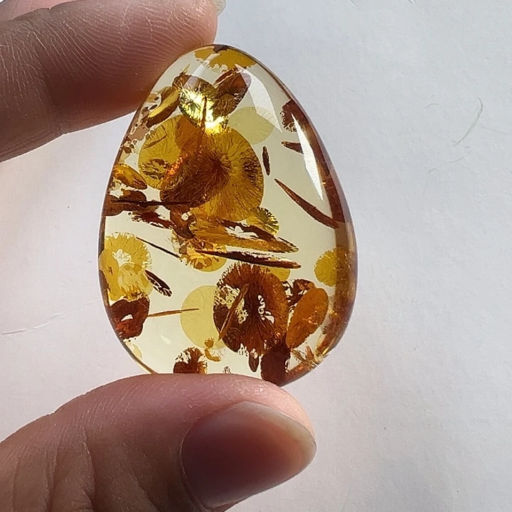 琥珀（花珀）颈饰未镶嵌