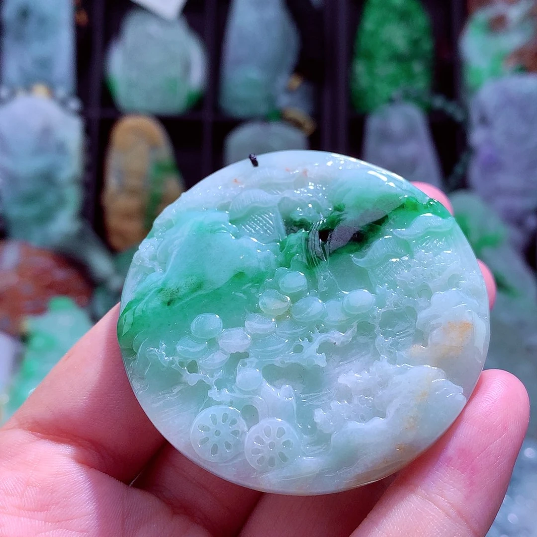 颈饰未镶嵌翡翠天然