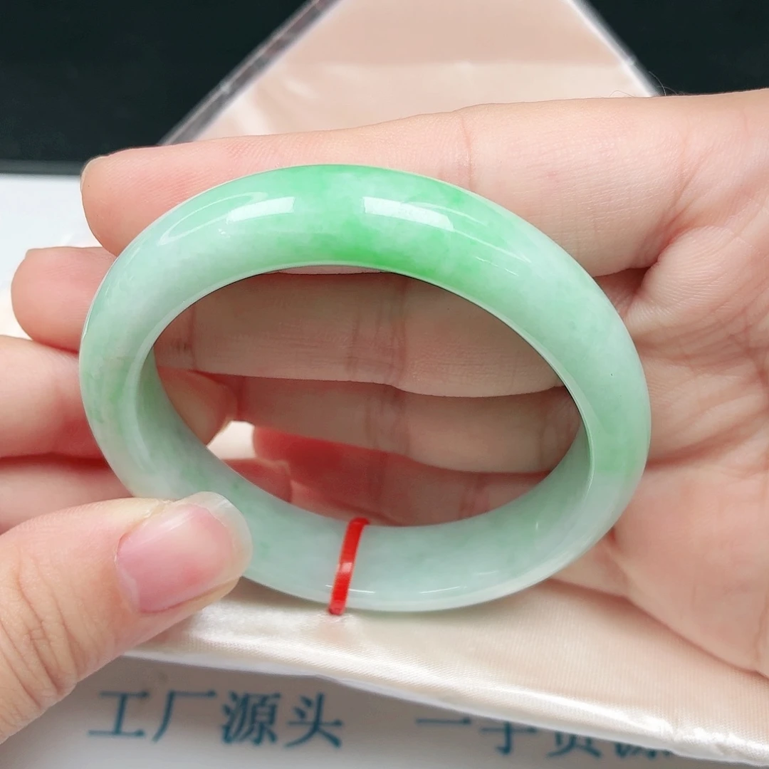 未镶嵌手镯（贵妃镯）翡翠翡翠