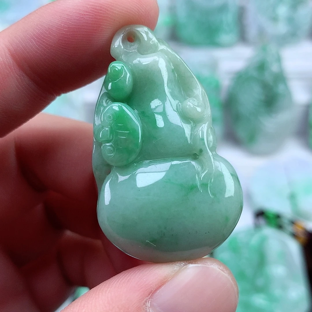 翡翠未镶嵌颈饰翡翠吊坠