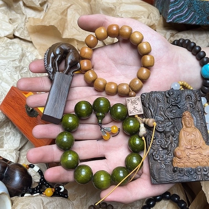 大叶紫檀（黑酸枝木类）